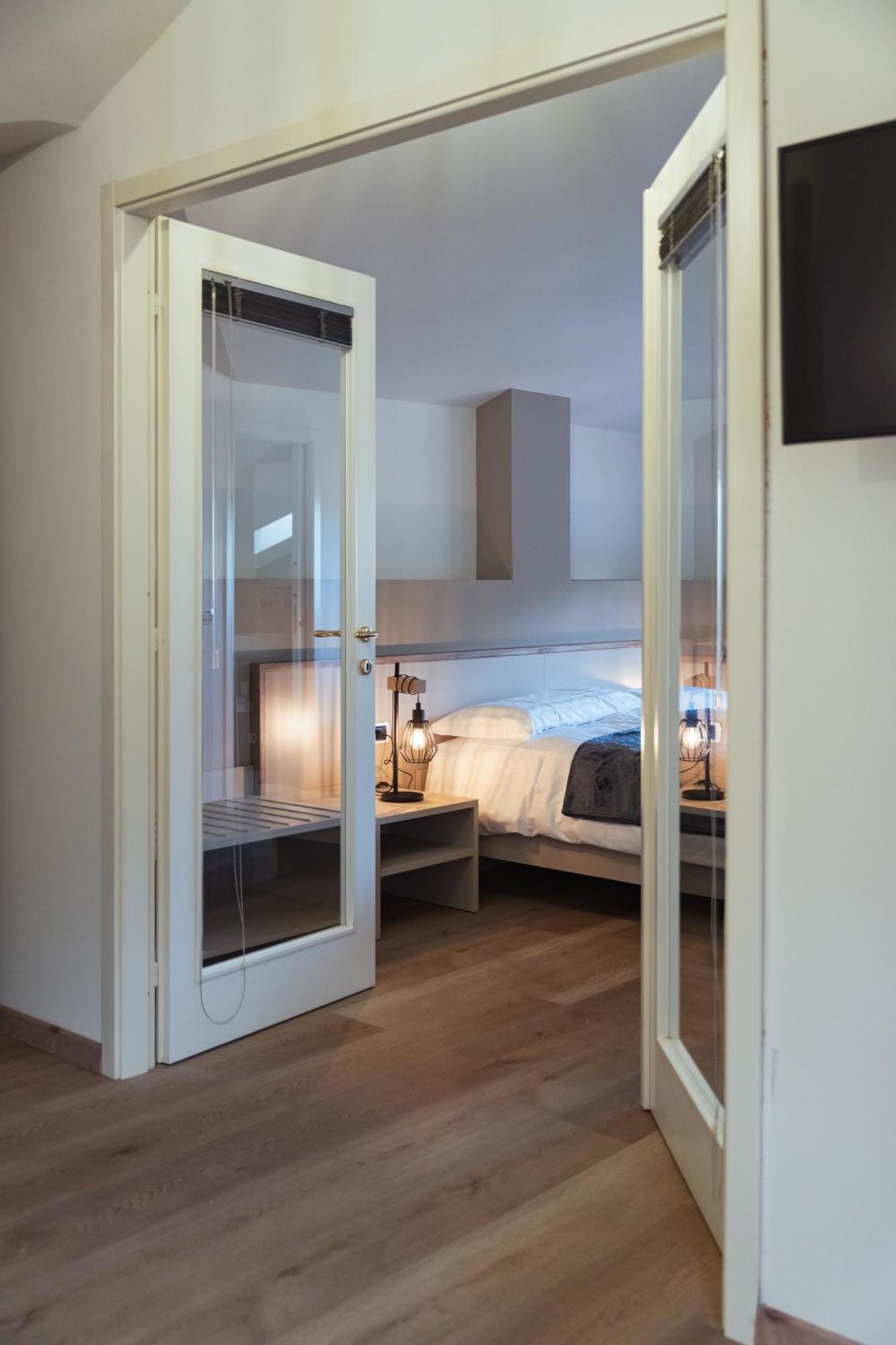 Guggiate - Seta Apartment Bellagio Luaran gambar